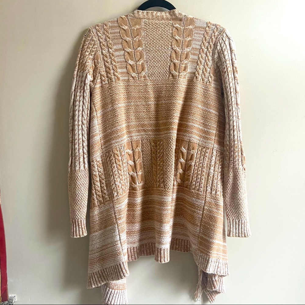 Cullen boutique tan beige and white cardigan - Picture 2 of 4